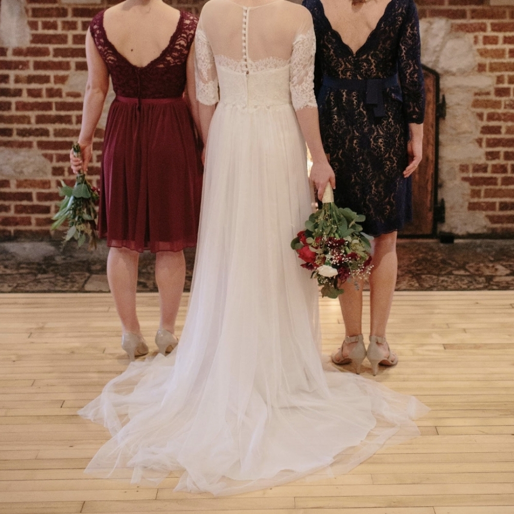 Wedding Dress Sheer Lace Ivory David's Bridal Galina Size 6 - Tulle 3/4 Sleeves - Picture 15 of 16